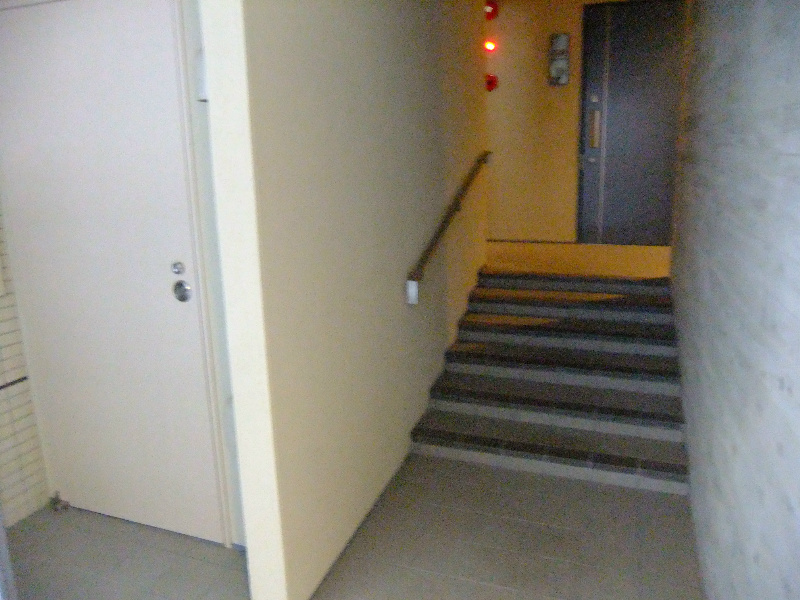 サンシャイン粉浜　共用階段.jpg