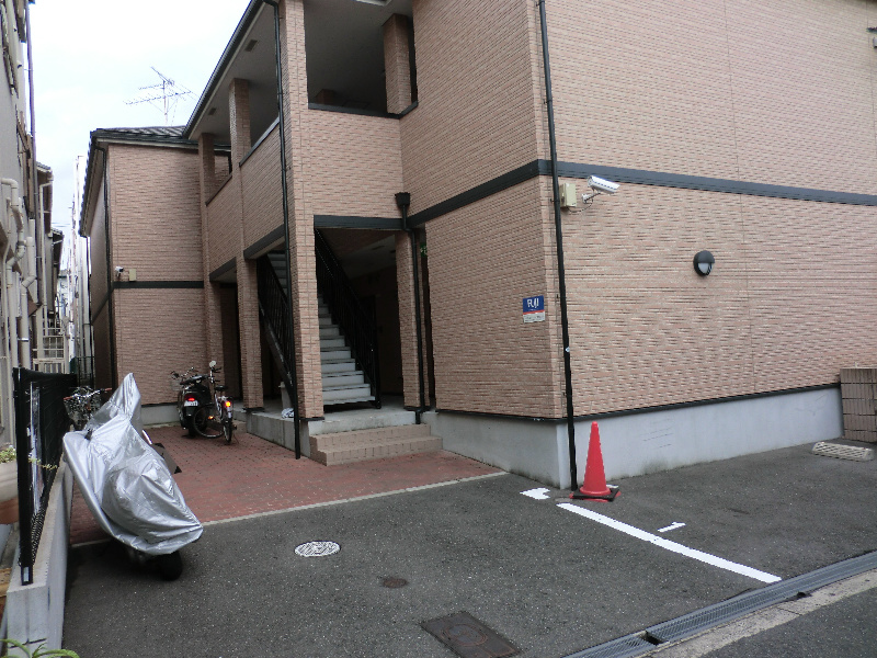 ローズメイ　エントランス1.jpg