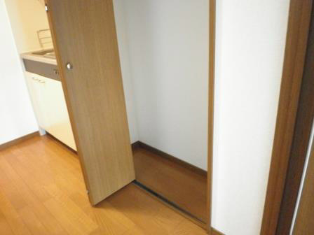 フォレストインサイドⅡ フォレストインサイドⅡ　202　収納.jpg