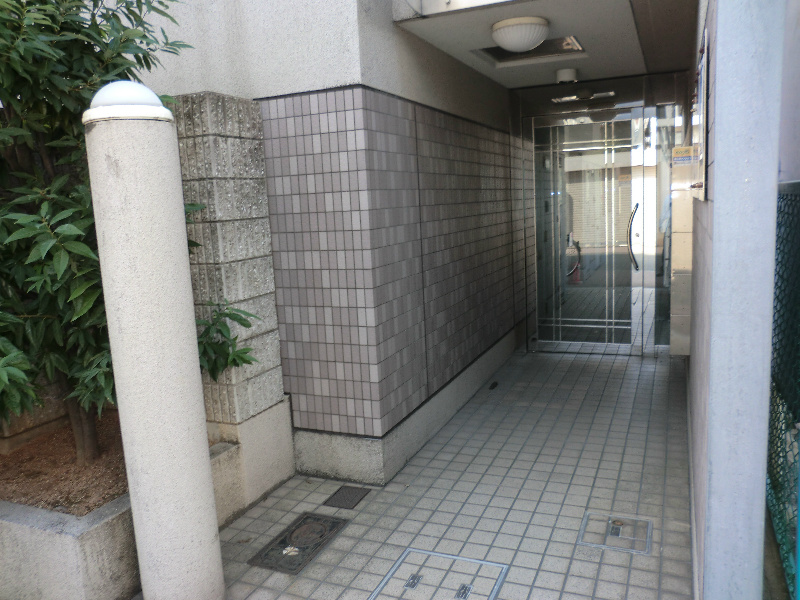 コンパーニュマルミ エントランス1.jpg