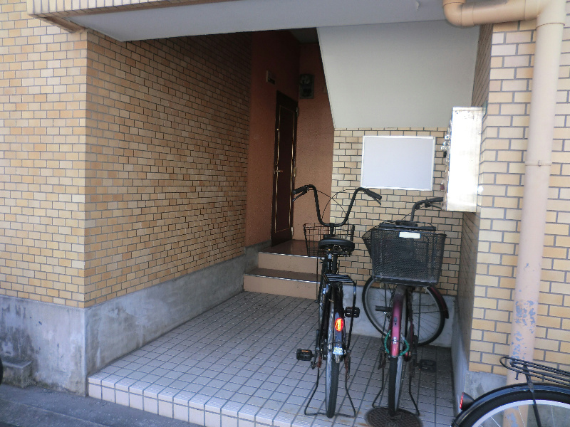 マンションマウンテン北島 マンションマウンテン　エントランス1.jpg